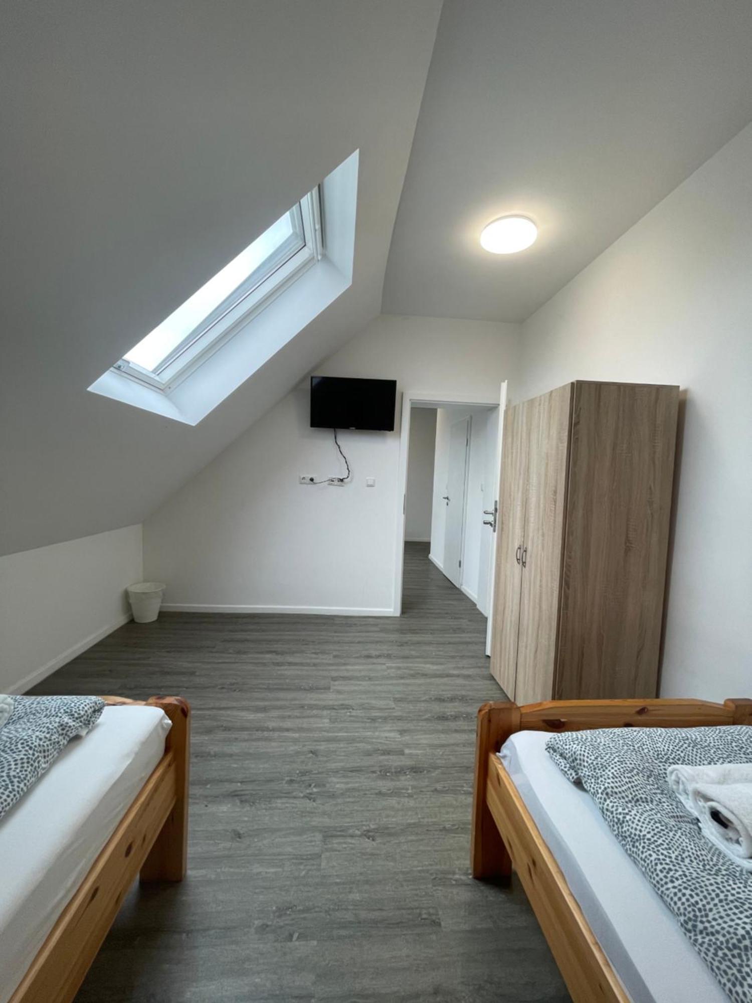 Comfortable Hostel In Wesseling Esterno foto