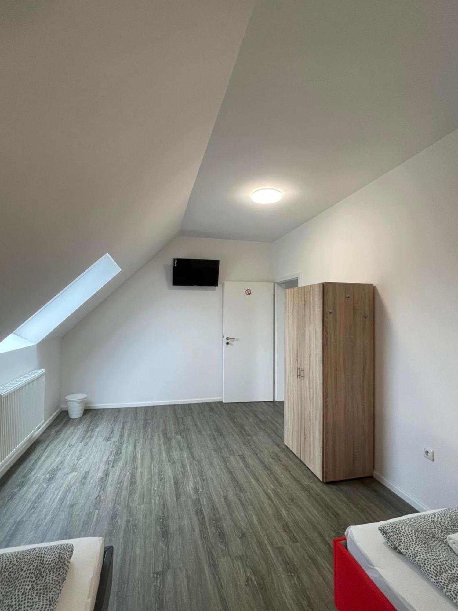 Comfortable Hostel In Wesseling Esterno foto