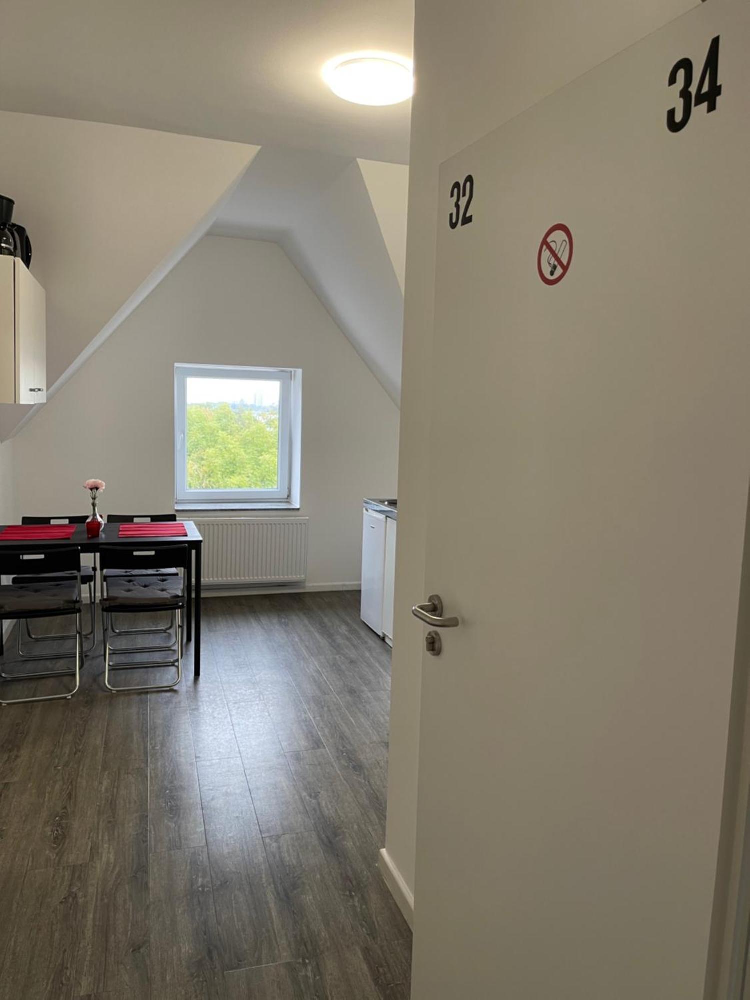 Comfortable Hostel In Wesseling Esterno foto