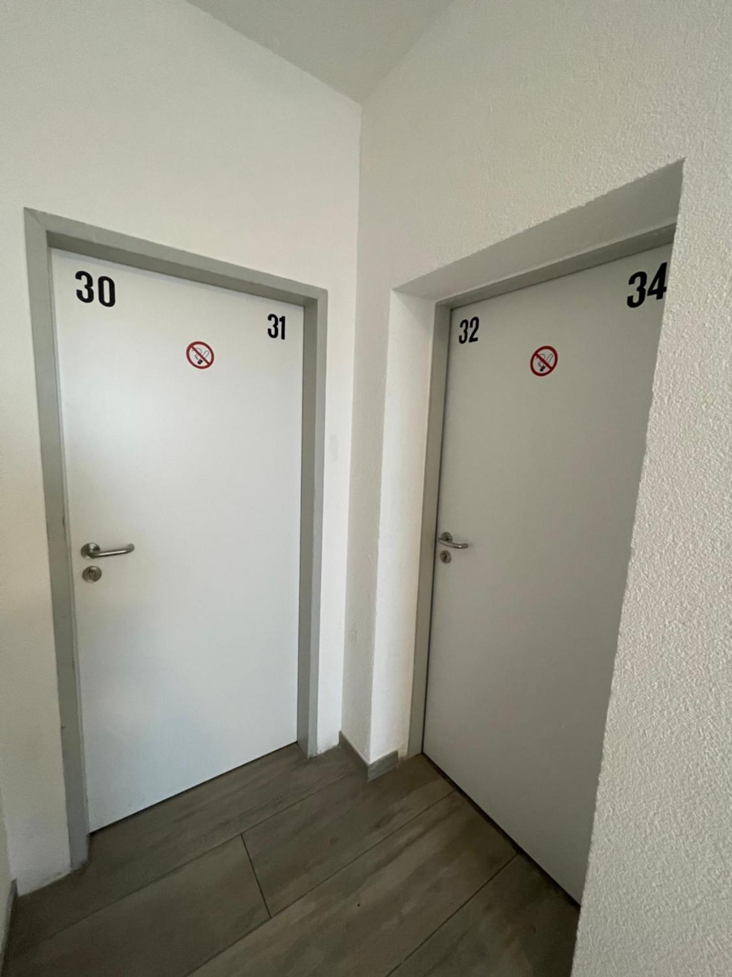 Comfortable Hostel In Wesseling Esterno foto
