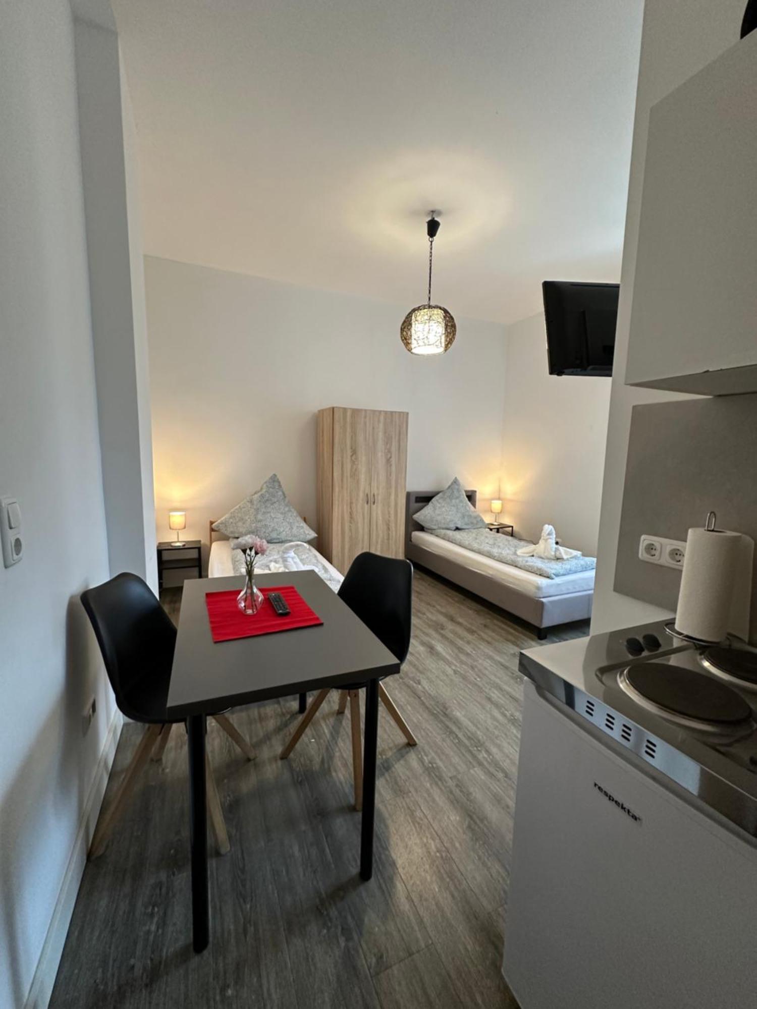 Comfortable Hostel In Wesseling Esterno foto