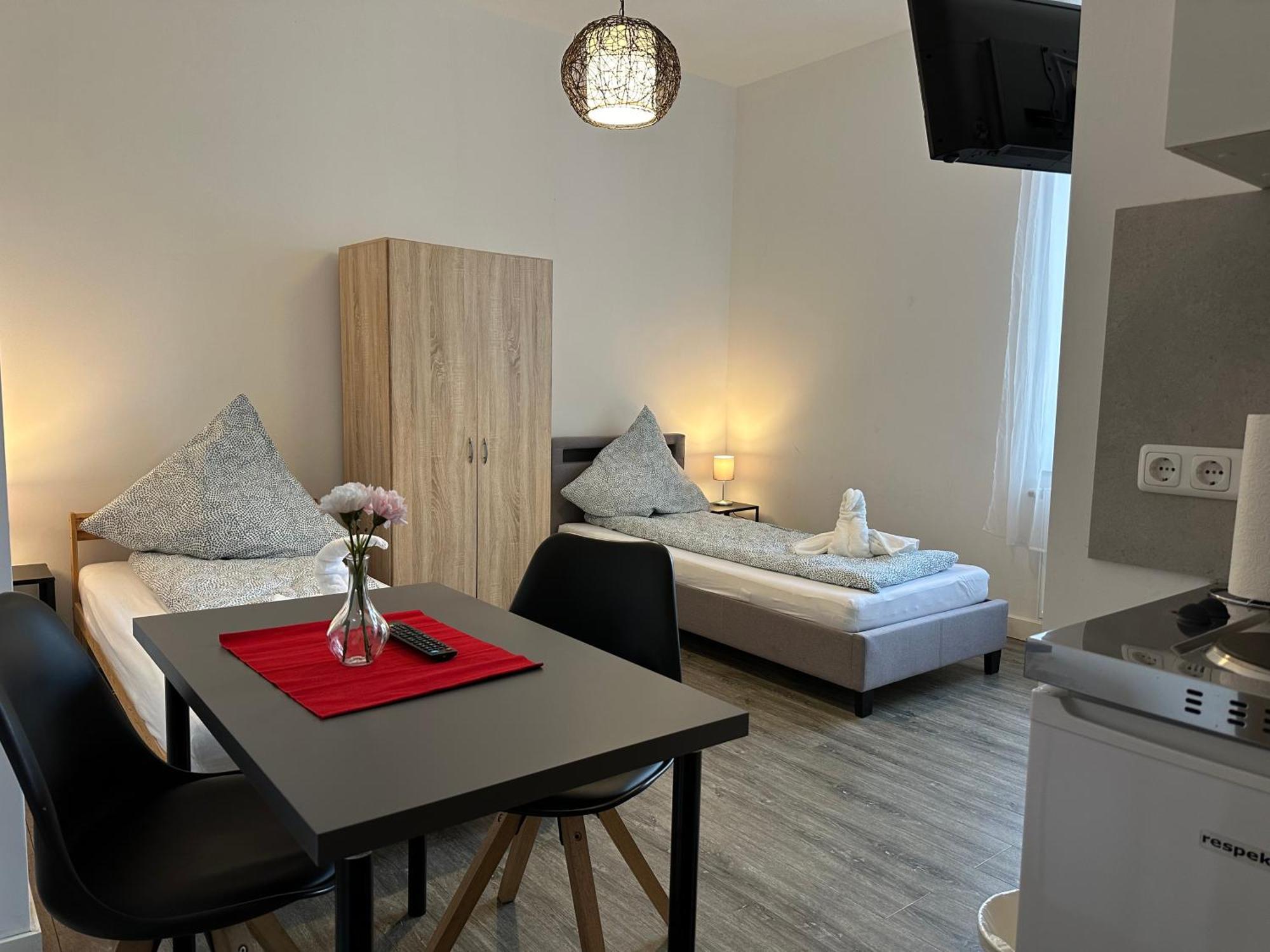 Comfortable Hostel In Wesseling Esterno foto