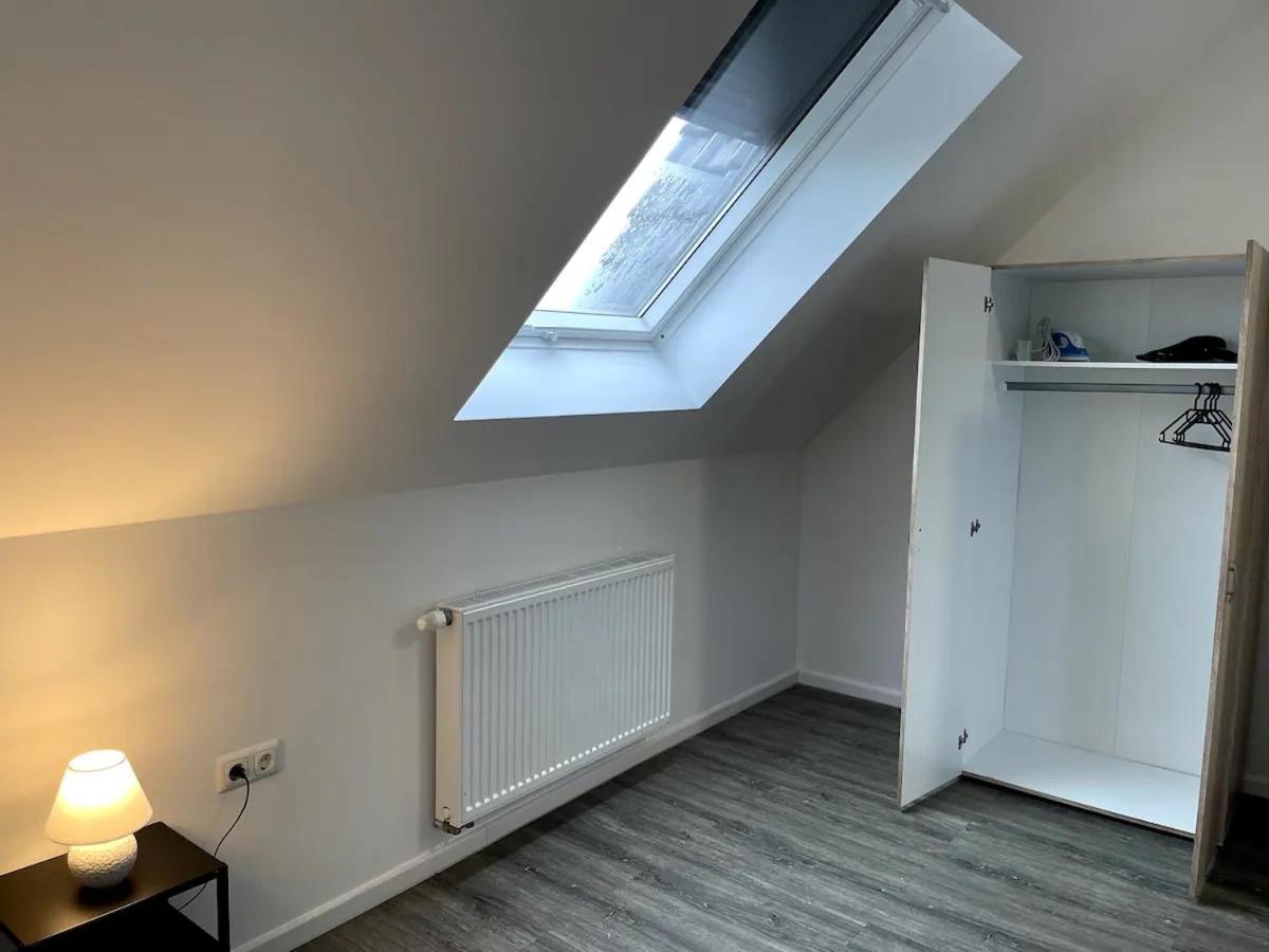 Comfortable Hostel In Wesseling Esterno foto